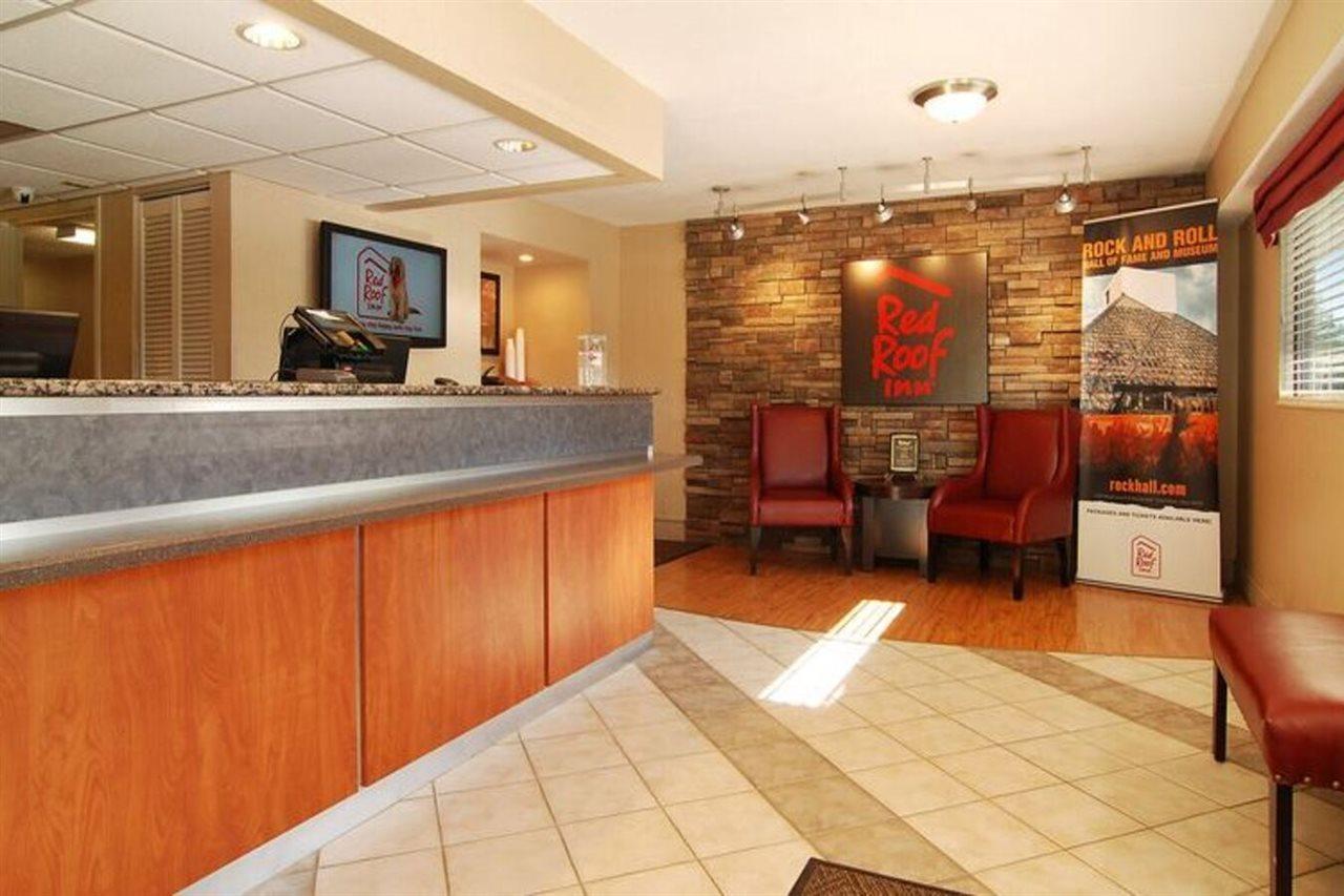 Red Roof Inn Cleveland - Westlake Εξωτερικό φωτογραφία