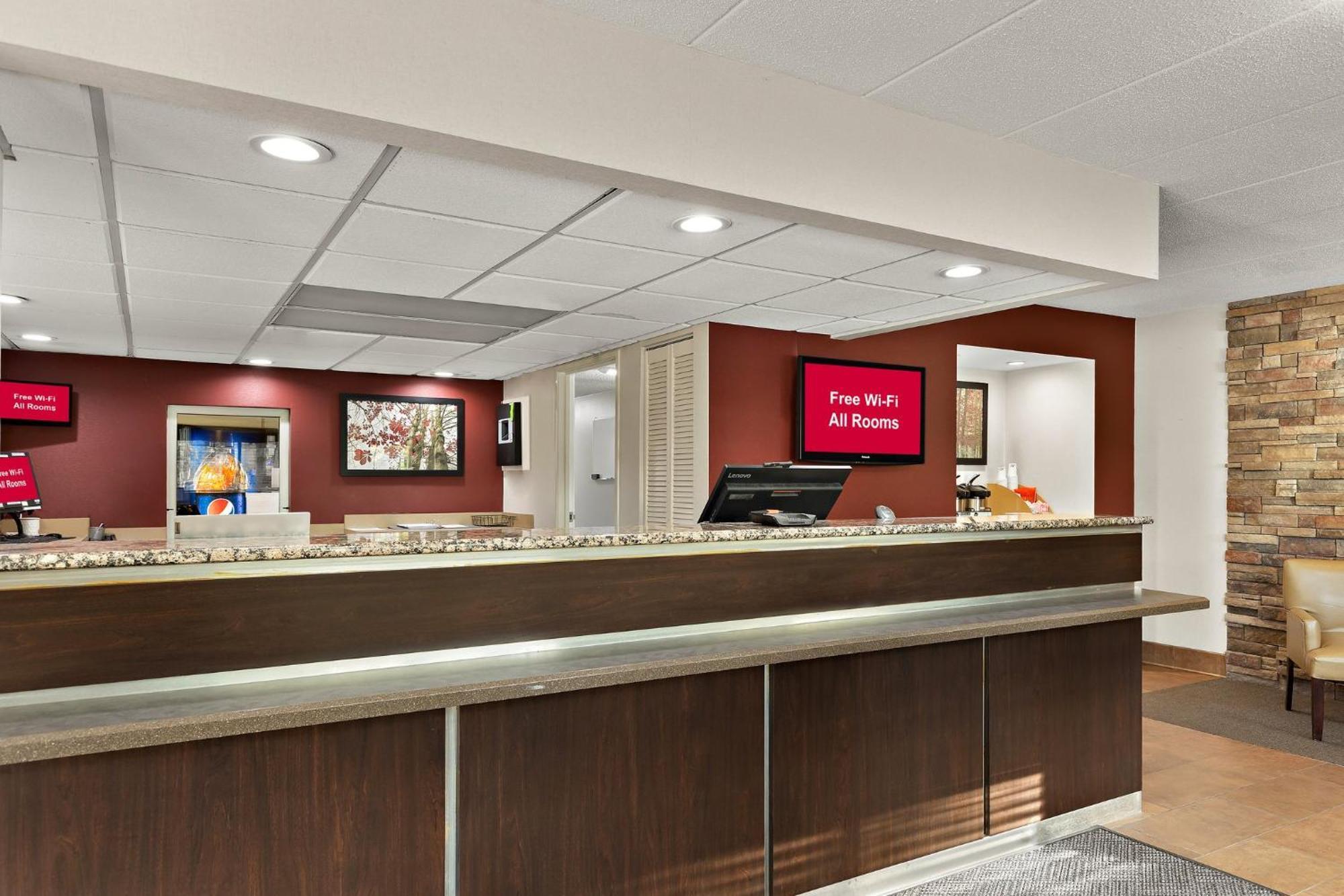 Red Roof Inn Cleveland - Westlake Εξωτερικό φωτογραφία