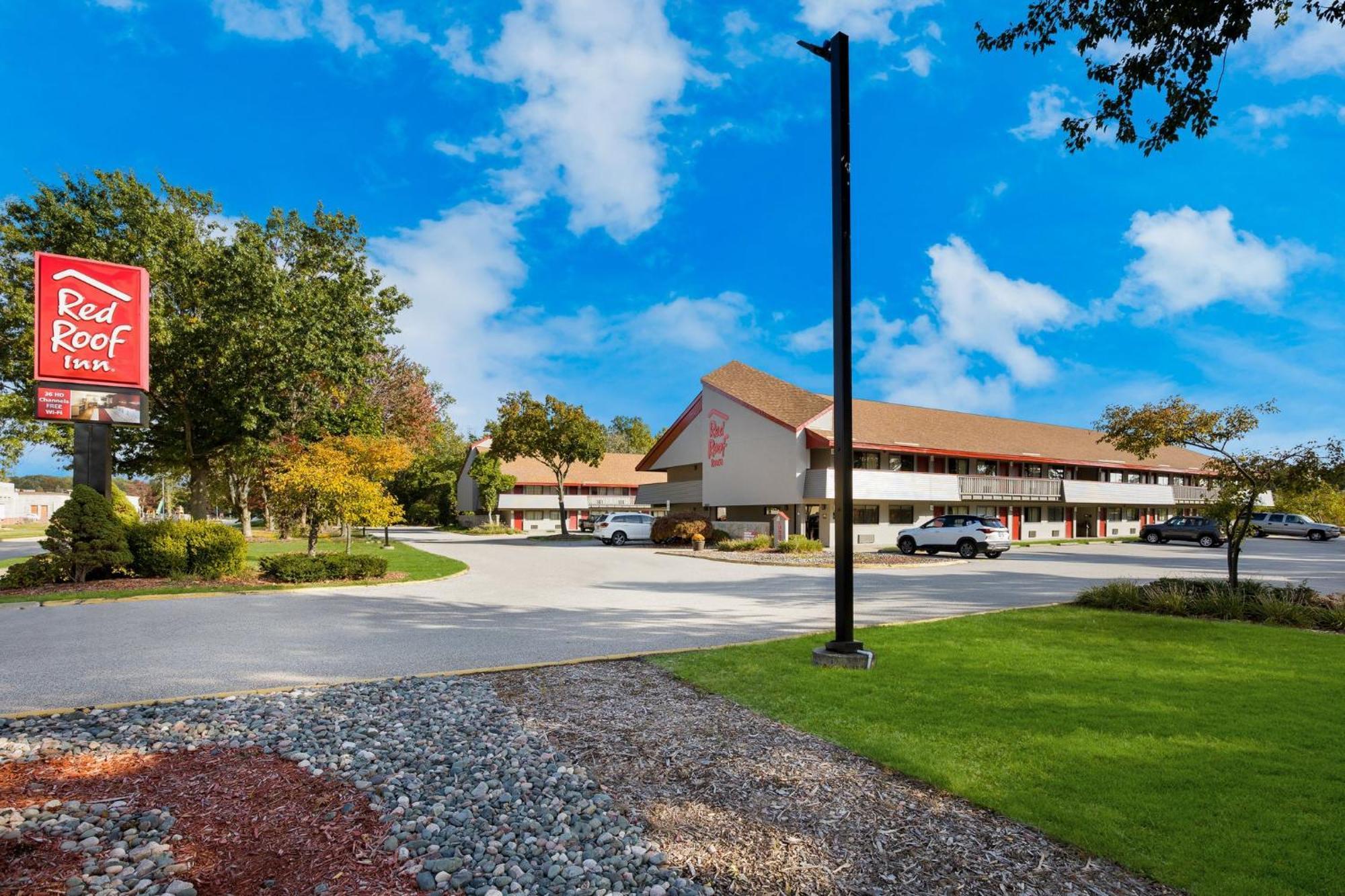 Red Roof Inn Cleveland - Westlake Εξωτερικό φωτογραφία