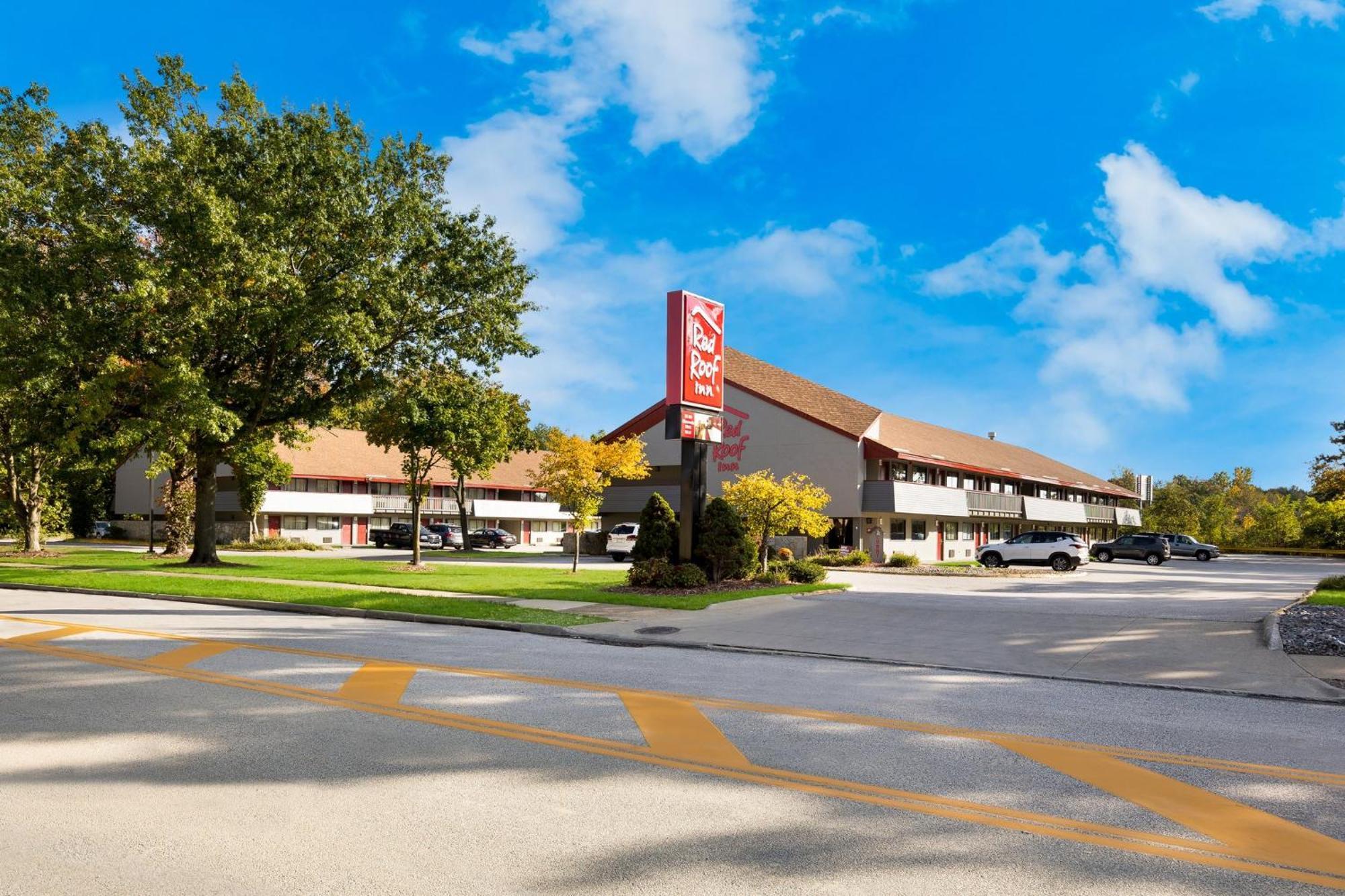 Red Roof Inn Cleveland - Westlake Εξωτερικό φωτογραφία